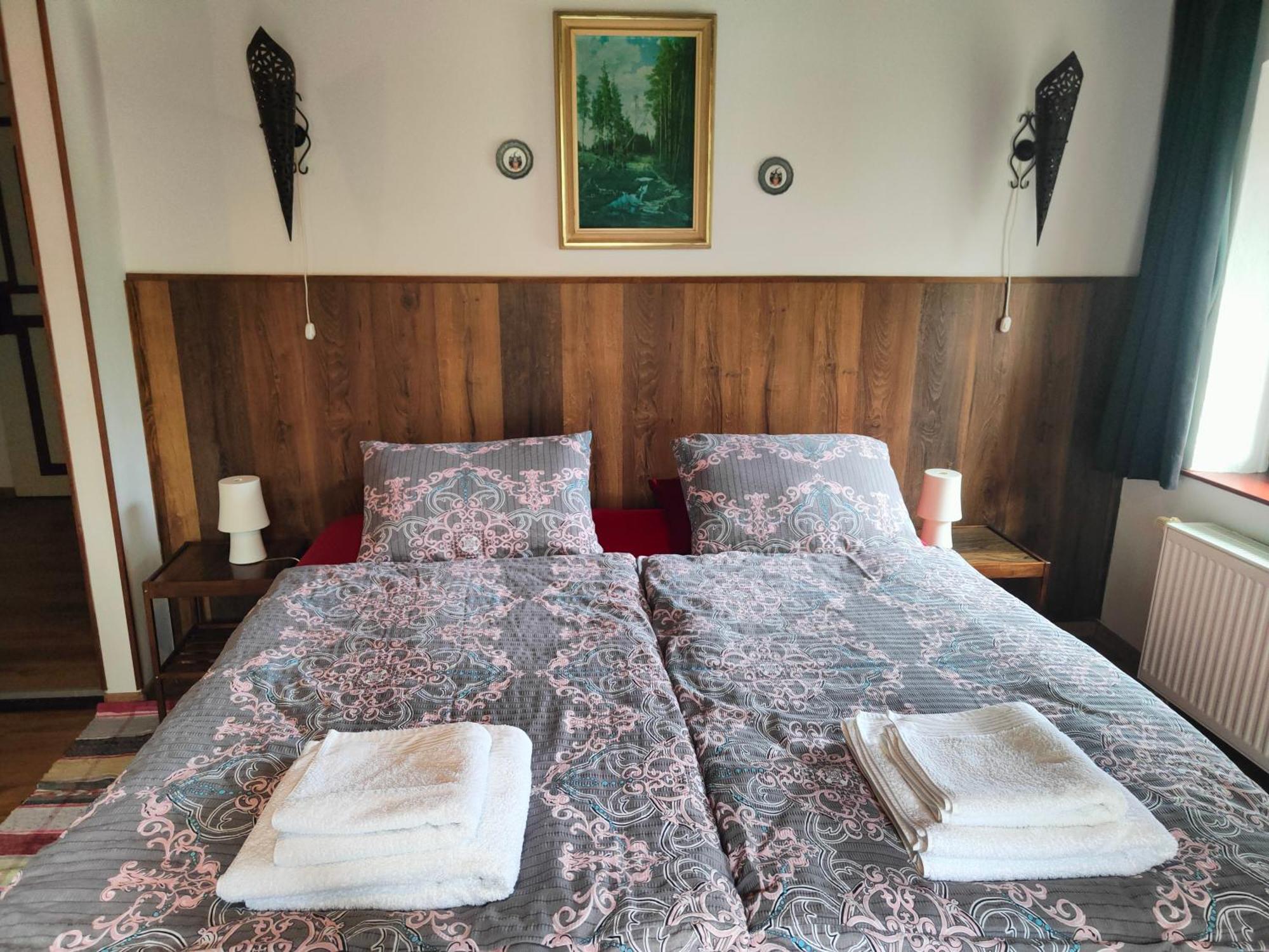 Bed And Breakfast Tvrz Velká Bukovina Exterior foto